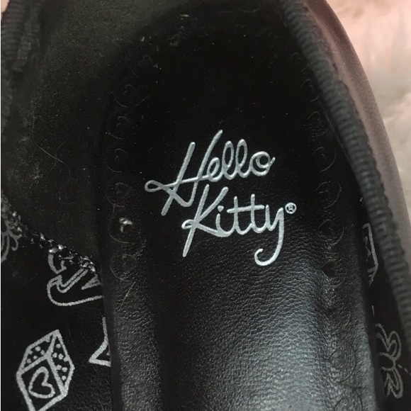 Hello Kitty black leather ballet flats with charms. Size 7 - Picture 6 of 12